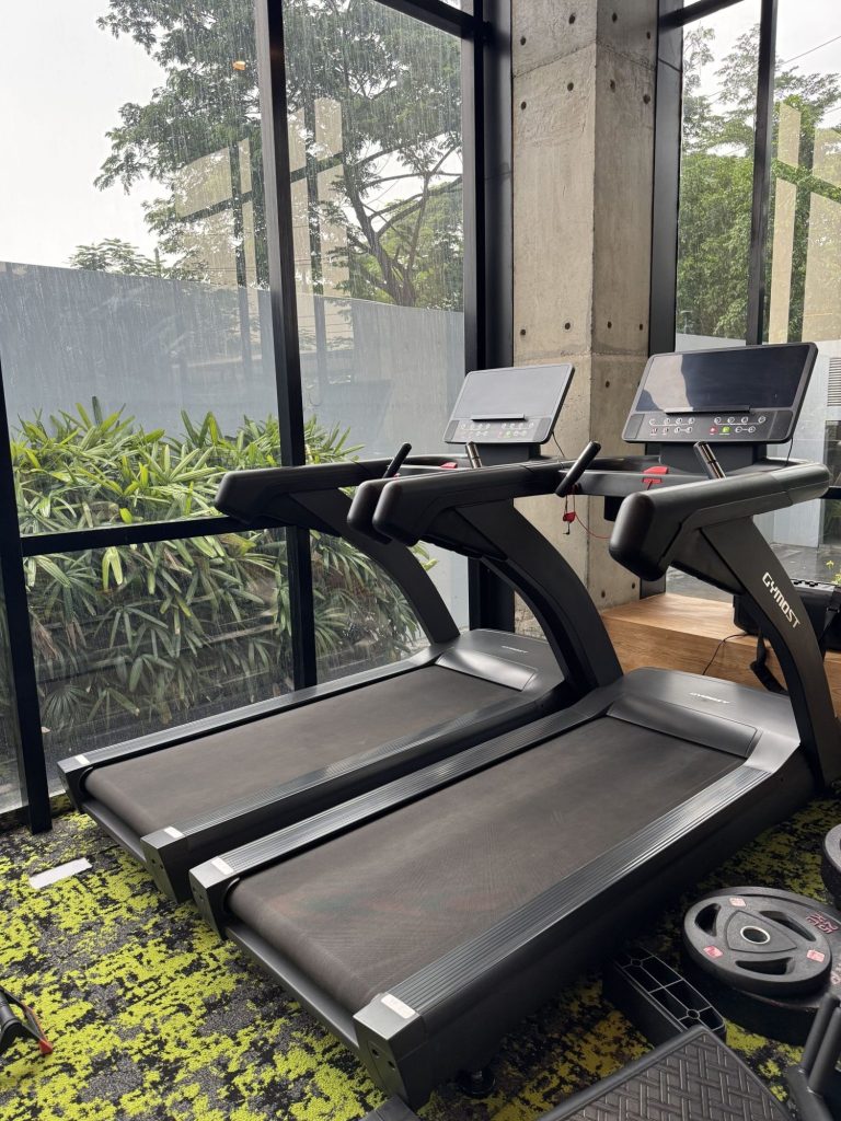 Sample fitness website photo